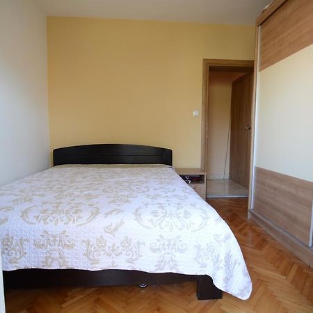 Apartment Emi Sukosan Ngoại thất bức ảnh