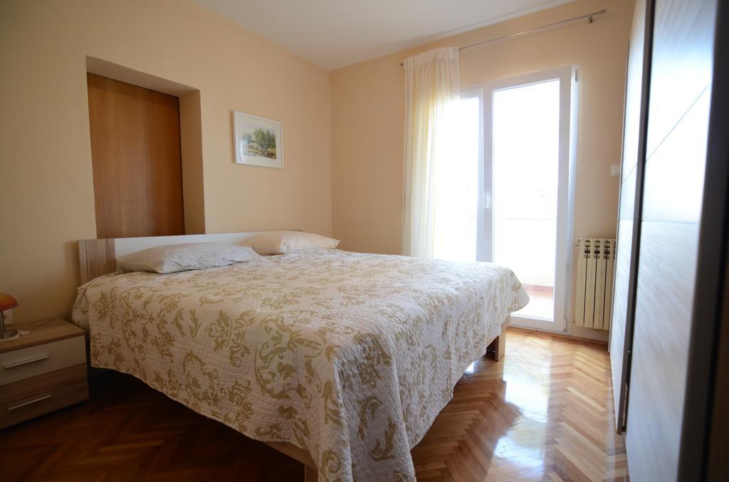 Apartment Emi Sukosan Ngoại thất bức ảnh