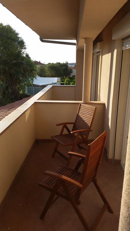 Apartment Emi Sukosan Ngoại thất bức ảnh