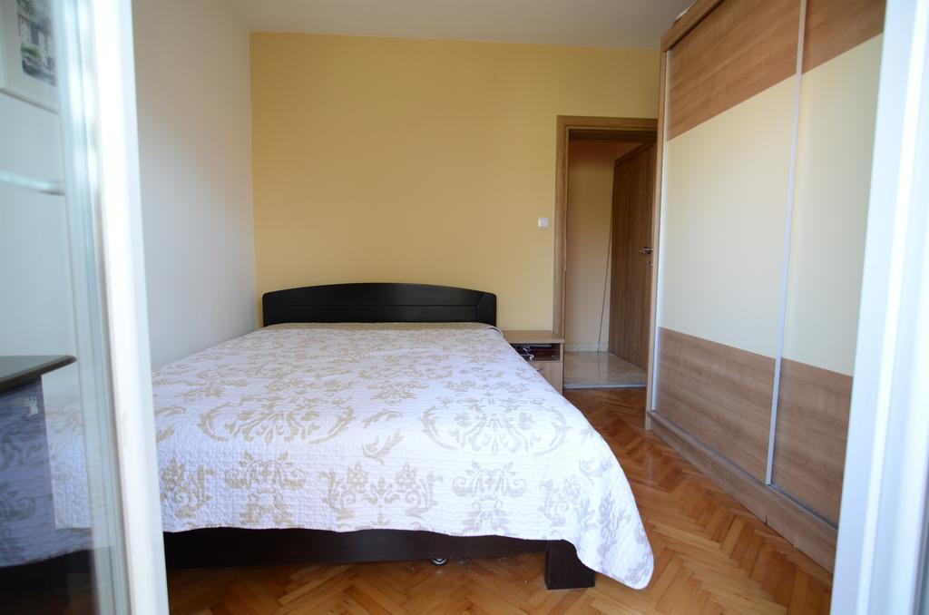Apartment Emi Sukosan Ngoại thất bức ảnh